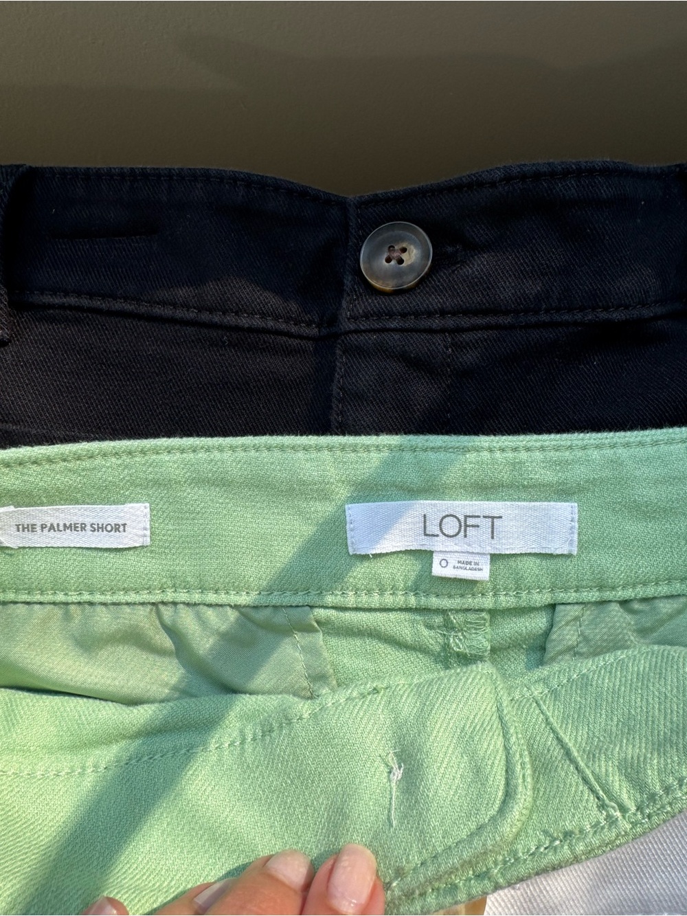 A bundle of LOFT Palmer Shorts. Size 0 - Picture 4 of 5